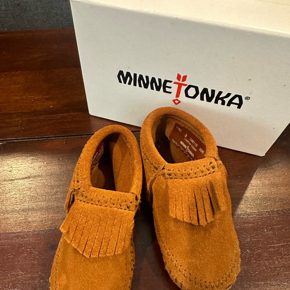 Minnetonka Riley bootie - Picture 4 of 6